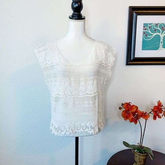 🍋 Flying Tomato • White Crochet Boho Top - Picture 1 of 9